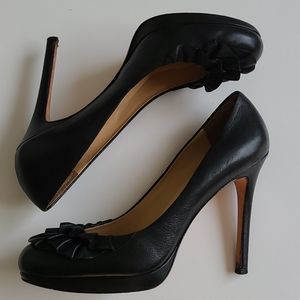 Ann Taylor Christine Ruffle Pump